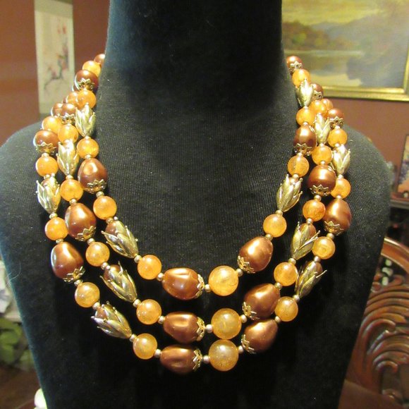 Vintage Jewelry - 🧡 Gorgeous Vintage Copper-Gold Tulip Beaded Necklace